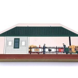 Vintage 1997 Cats Meow Lionelville Station